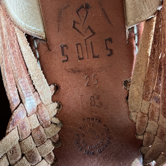 Sols Huraches size 8 - Picture 2 of 5